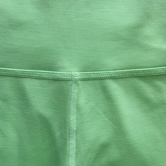 Beyond Yoga Rib High Waisted Midi Legging size M NWT - Picture 3 of 4